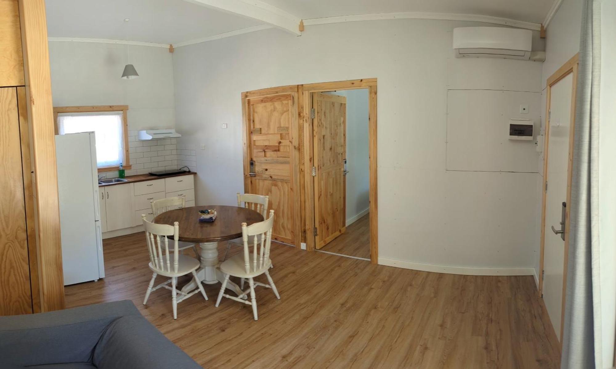 Chalets On Stoneville Redcliffe Ngoại thất bức ảnh
